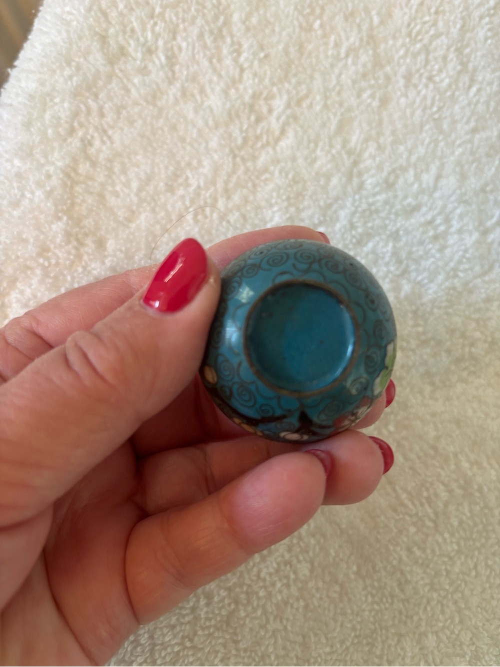 Vintage Chinese Teal Cloisonné Floral Salt Cellar with Spoon and Pepper Shaker - Picture 4 of 11